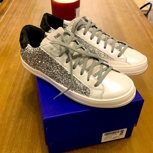 P448 sparkle tennis shoe, f20john-w, size 38 (8), like new